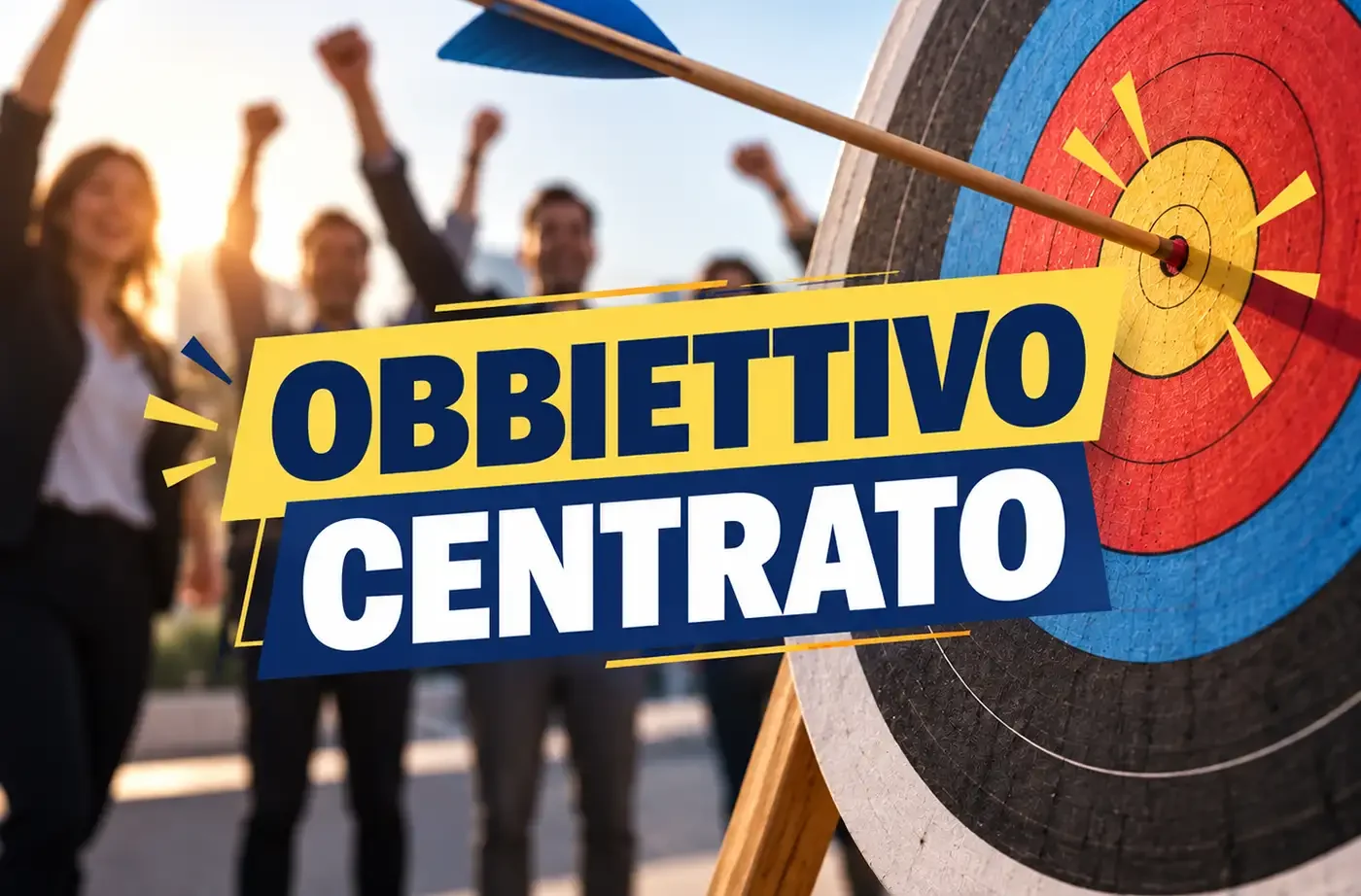 lavoratori esultanti davanti ad un bersaglio centrato da una freccia con titolo_obbiettivo centrato